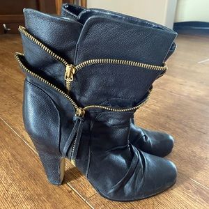 Dolce Vita DV Boots Size 8